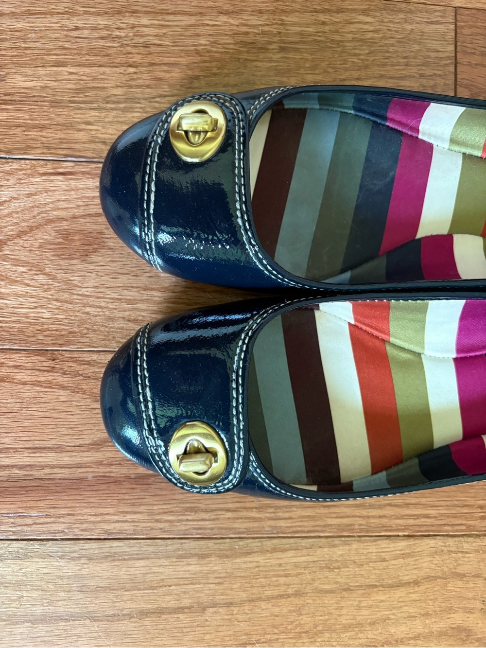 COACH Women's Navy Patent Leather Turnlock Ballet Flat - Picture 8 of 8